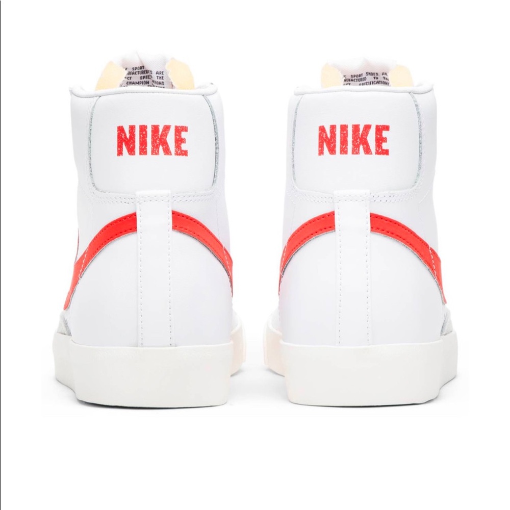 Nike women’s Blazer Mid '77 Vintage 'Habanero Red'